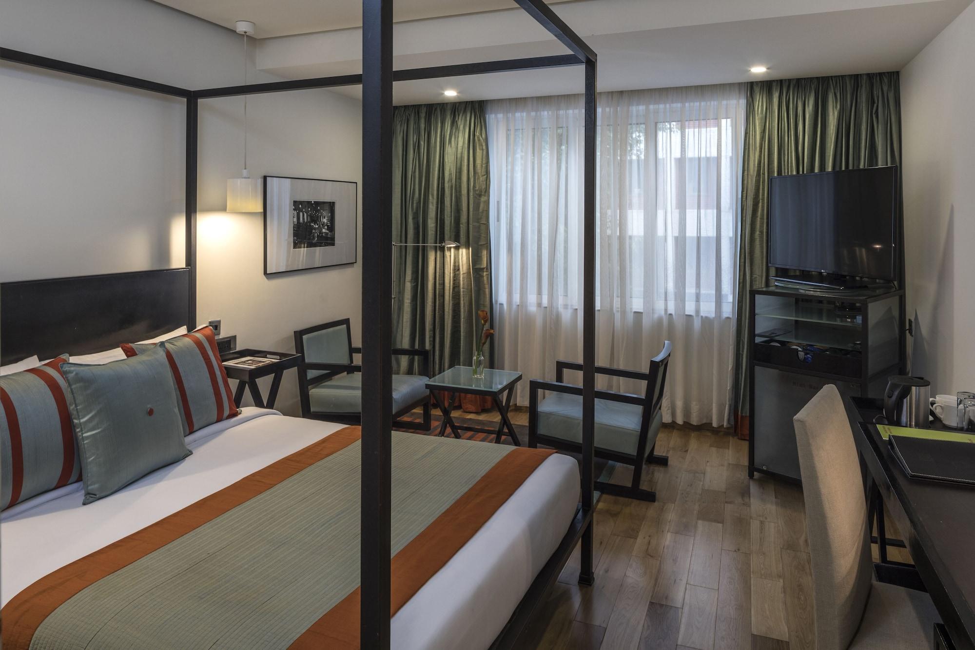 The Park Bangalore, Mg Road Екстер'єр фото A room at the hotel
