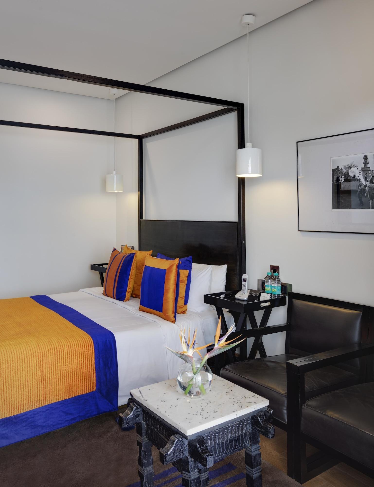 The Park Bangalore, Mg Road Екстер'єр фото A room at the Taj Bengal