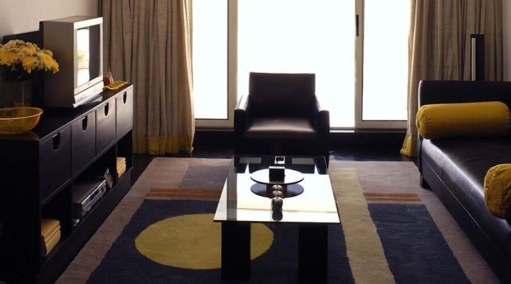 The Park Bangalore, Mg Road Екстер'єр фото A room at the Park Hyatt Mumbai