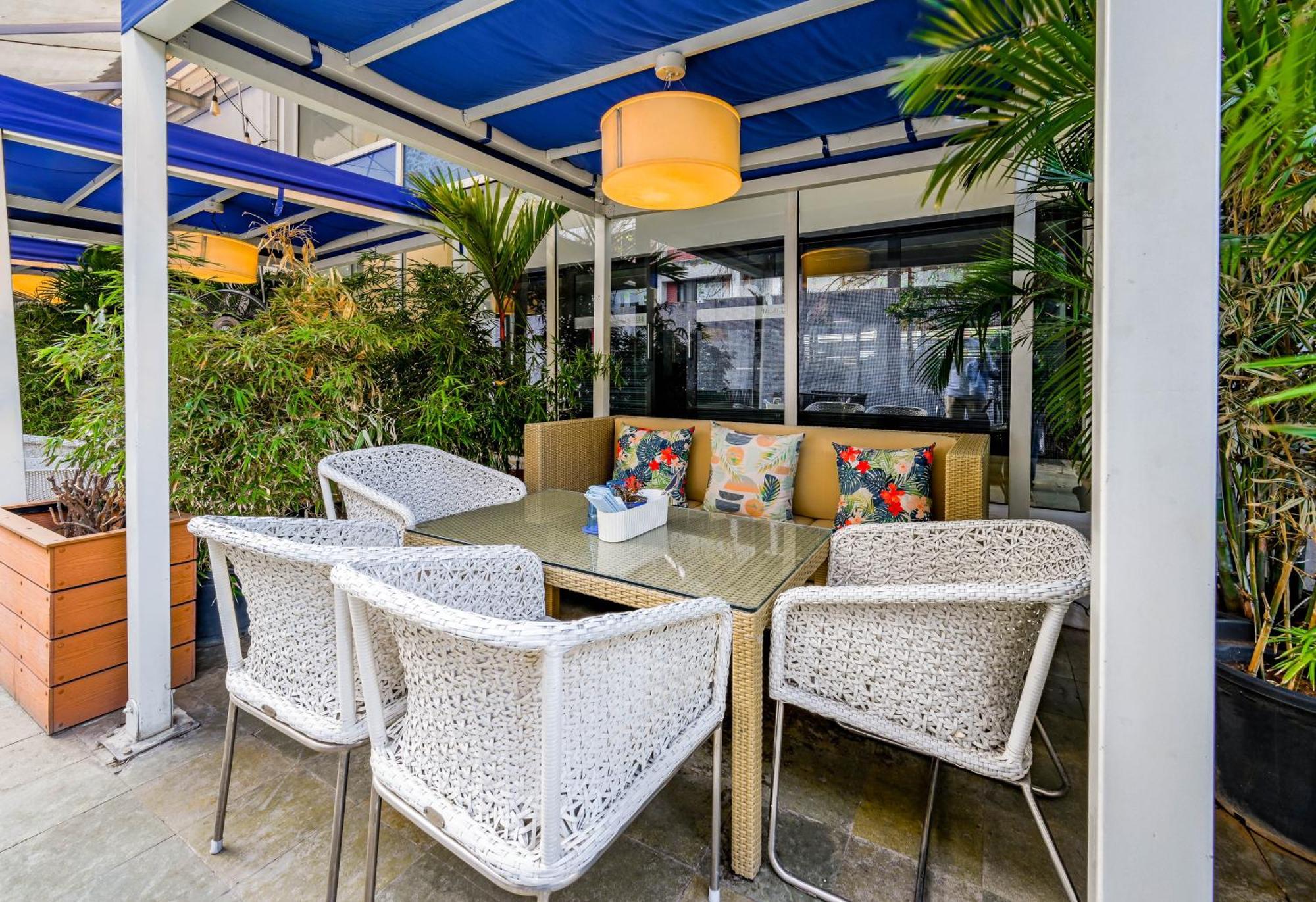 The Park Bangalore, Mg Road Екстер'єр фото The Terrace at The Standard East Village