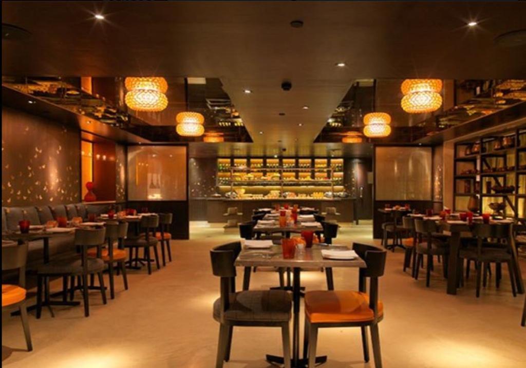 The Park Bangalore, Mg Road Екстер'єр фото Interior of the restaurant